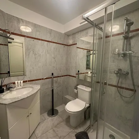 Appartement Magnificent Flat In With Swimming Pool *